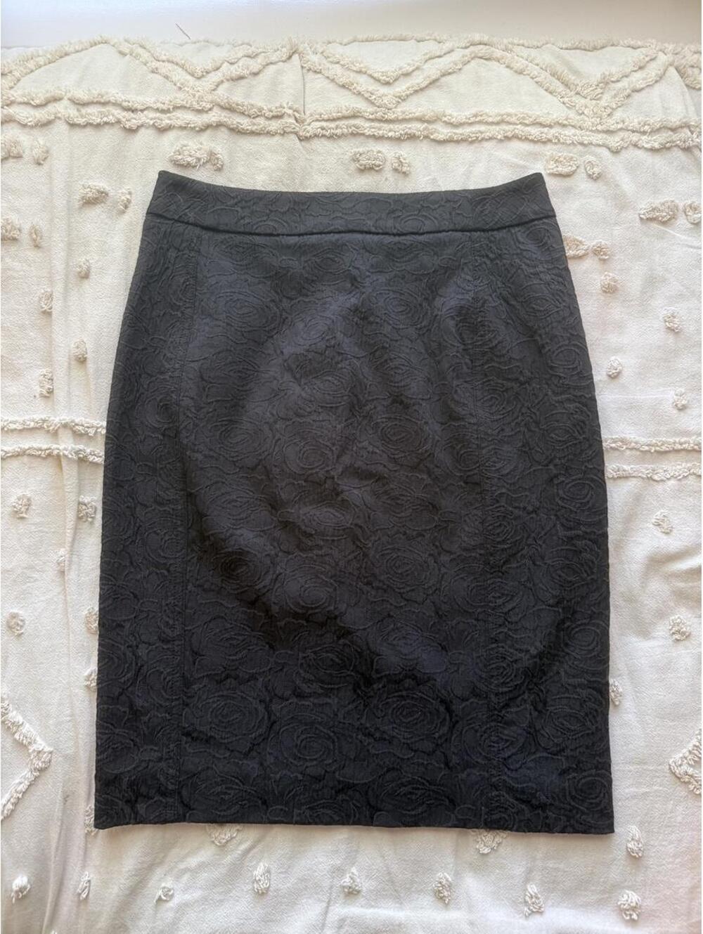 Vanessa Virginia Black Rose Brocade Pencil Skirt